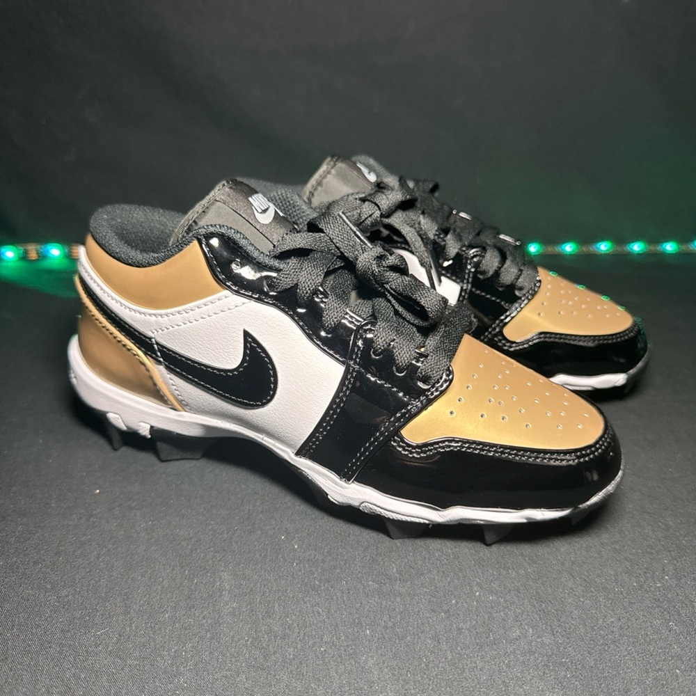 Jordan 1 Low Youth Multisport Cleat Gold Black HF6885-701 Football Baseball 4.5